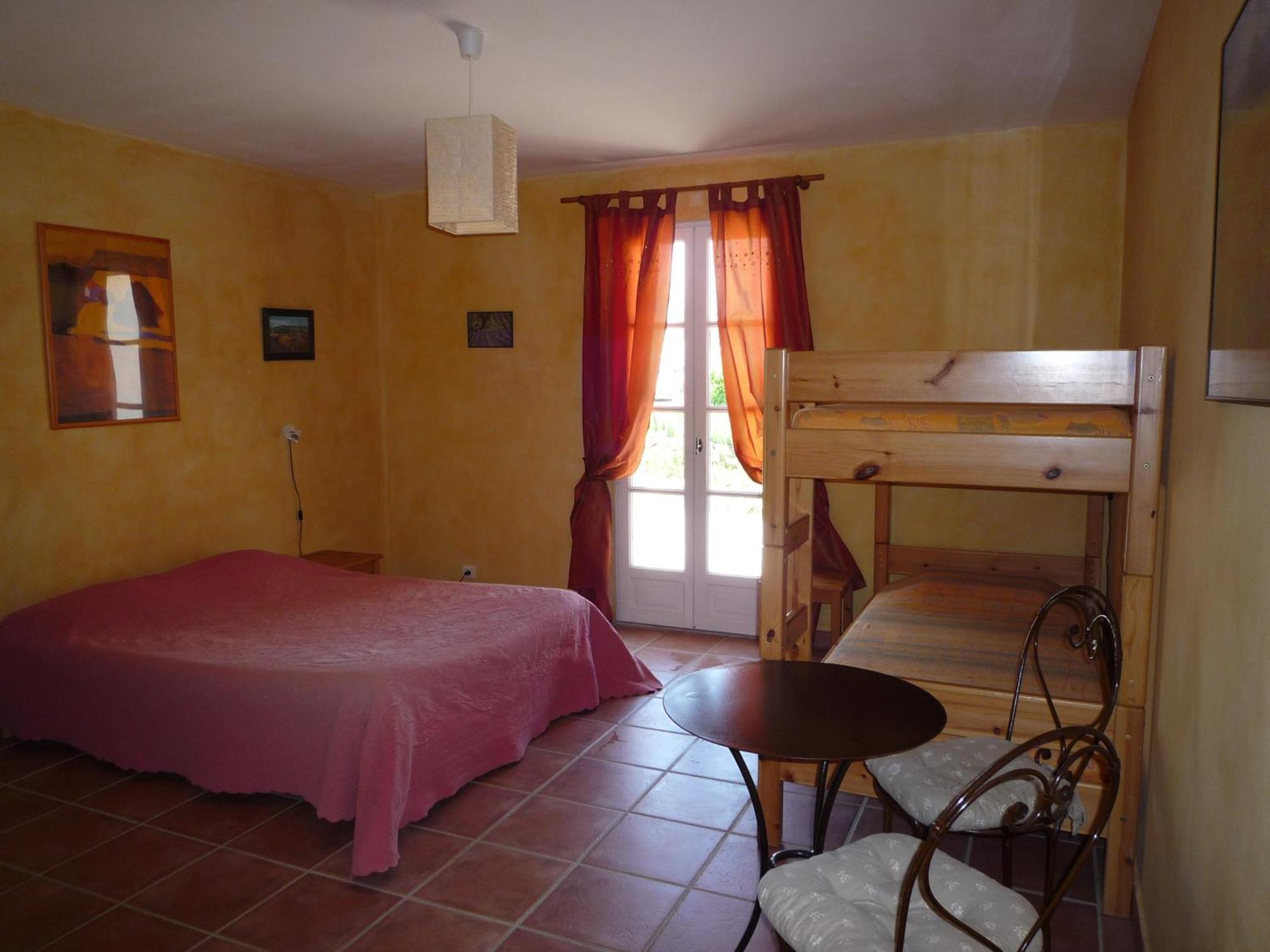 La Ferme Du Petit Segries Bed And Breakfast Moustiers-Sainte-Marie Ruang foto